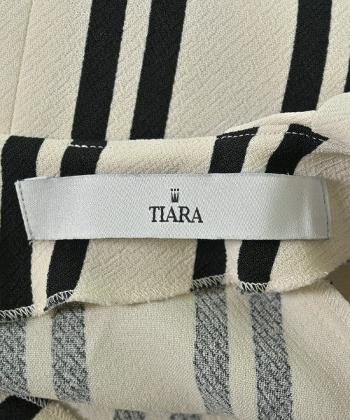Tiara เสื้อสตรี
