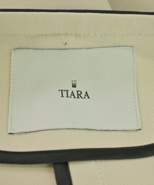 Tiara เสื้อโค้ท อื่น