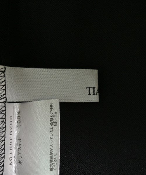 Tiara เสื้อสตรี