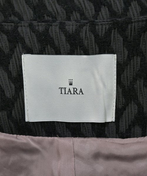 Tiara เสื้อโค้ท อื่น