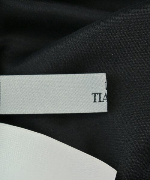 Tiara เสื้อสตรี