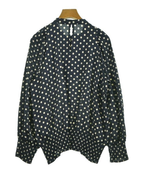 Tiara เสื้อสตรี