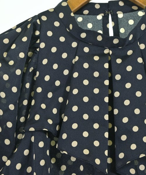 Tiara เสื้อสตรี