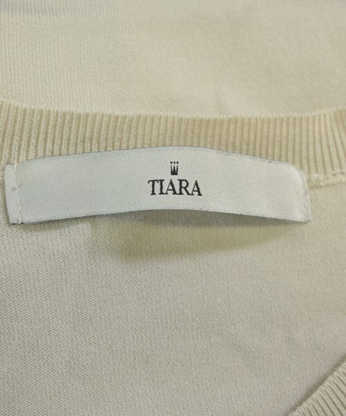 Tiara แฝด