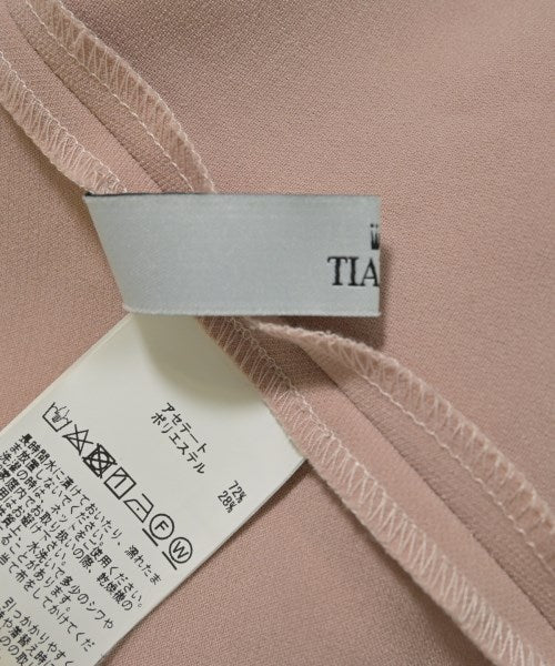 Tiara เสื้อสตรี