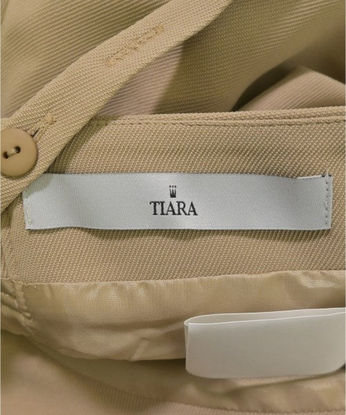 Tiara ชุดเอี๊ยม/เสื้อคลุมหลวมๆ/จั๊มสูท