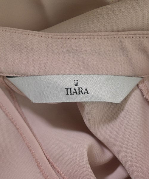 Tiara เสื้อสตรี