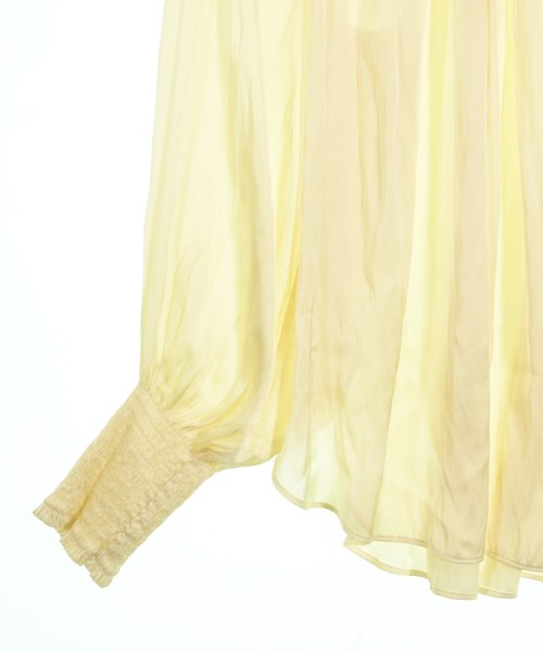 Tiara เสื้อสตรี