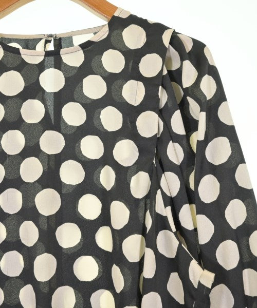 Tiara เสื้อสตรี