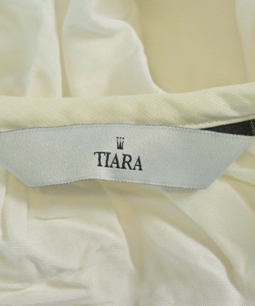 Tiara เสื้อลำลอง