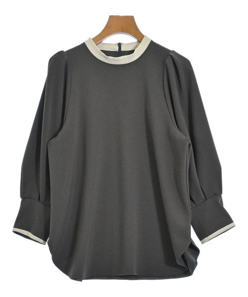 Tiara เสื้อสตรี