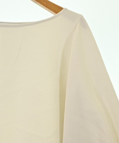Tiara เสื้อสตรี