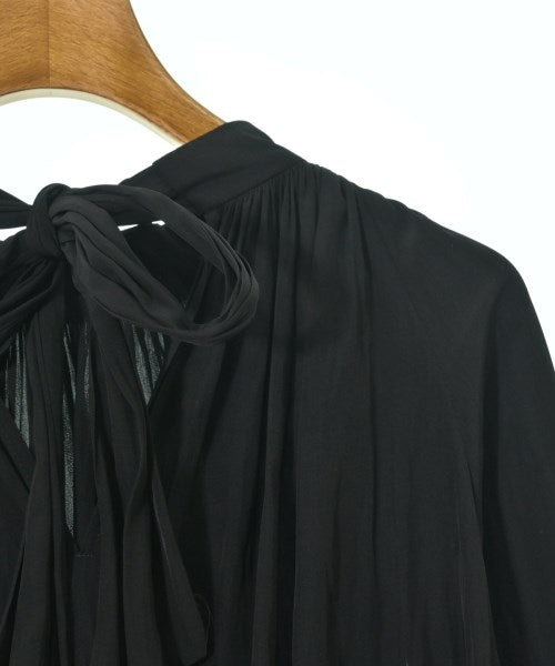 Tiara เสื้อสตรี
