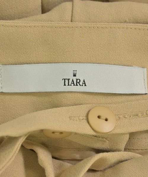 Tiara ชุดเอี๊ยม/เสื้อคลุมหลวมๆ/จั๊มสูท