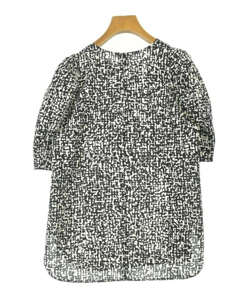 Tiara เสื้อสตรี