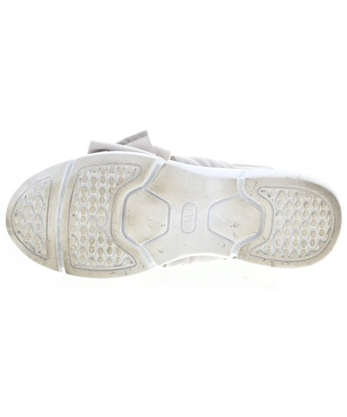 TO BE CHIC รองเท้าผ้าใบ