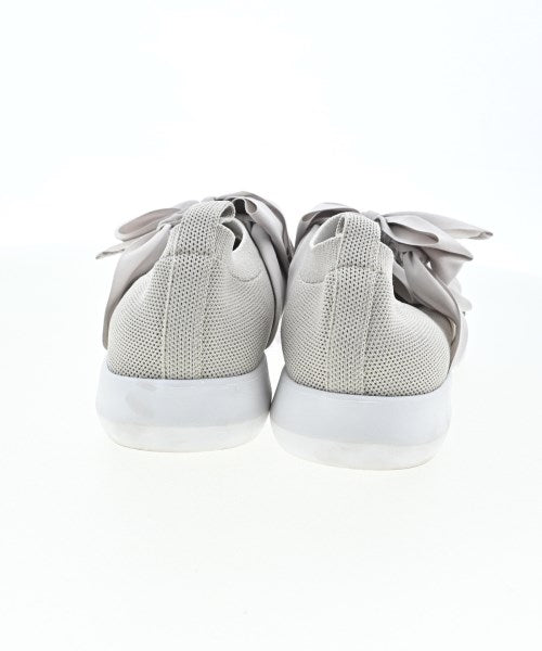 TO BE CHIC รองเท้าผ้าใบ