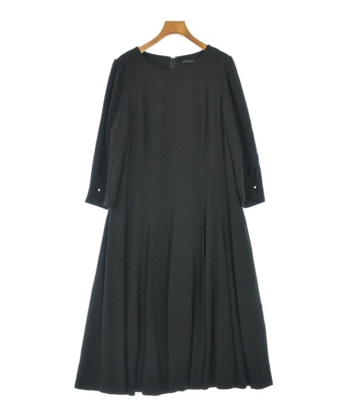 TO BE CHIC ชุดเดรส