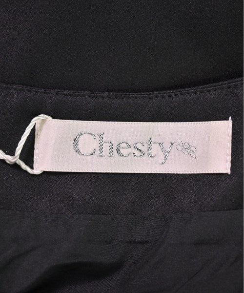 Chesty กระโปรงยาวถึงเข่า