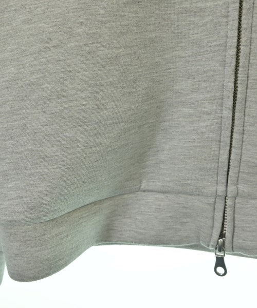 Chesty เสื้อฮู้ด