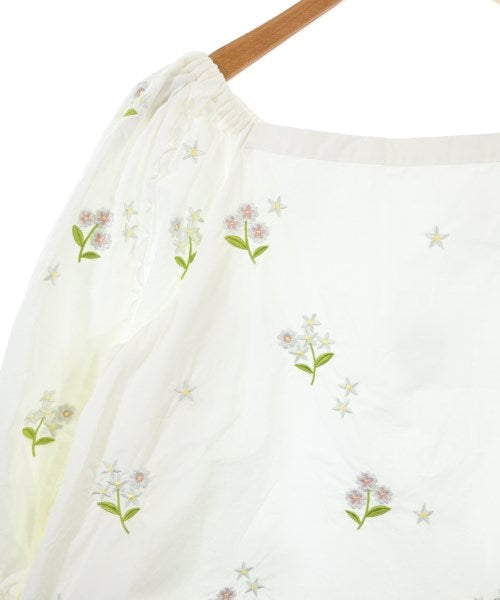 Chesty เสื้อสตรี