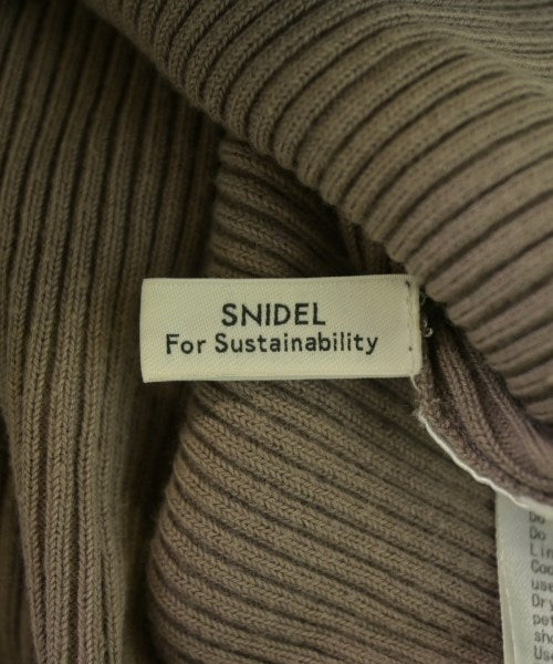 SNIDEL เสื้อสายเดี่ยว