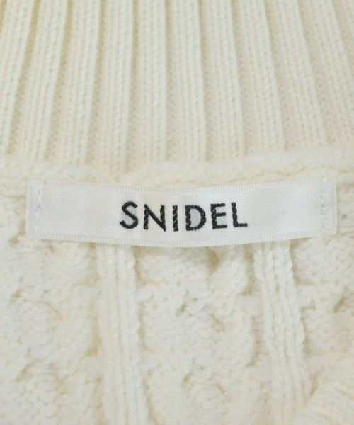 SNIDEL เสื้อแขนกุด
