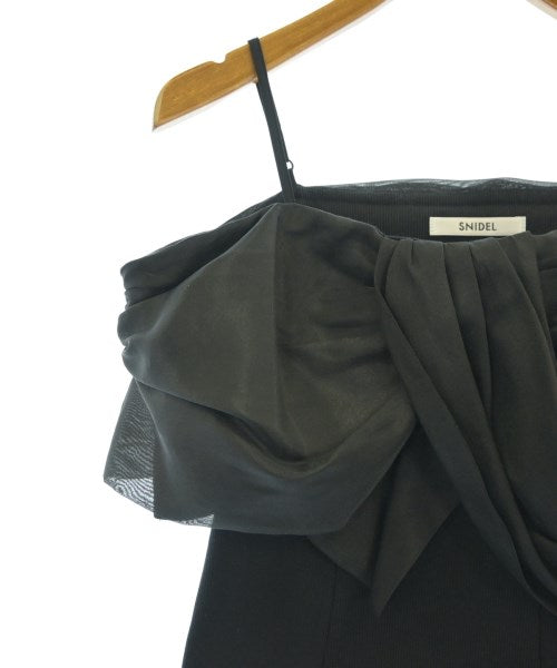 SNIDEL เสื้อยืด/เสื้อท็อปส์