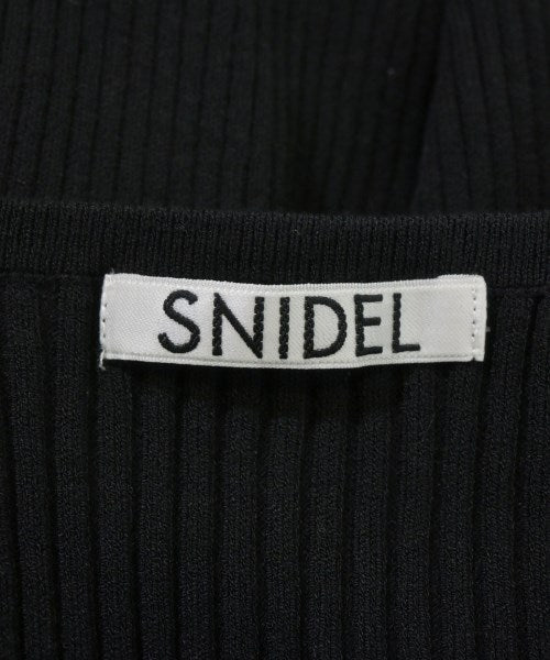 SNIDEL เสื้อแขนกุด
