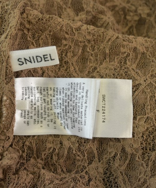 SNIDEL เสื้อยืด/เสื้อท็อปส์