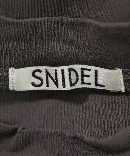SNIDEL เสื้อยืด/เสื้อท็อปส์
