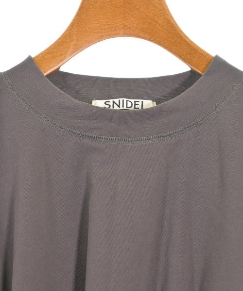 SNIDEL เสื้อยืด/เสื้อท็อปส์