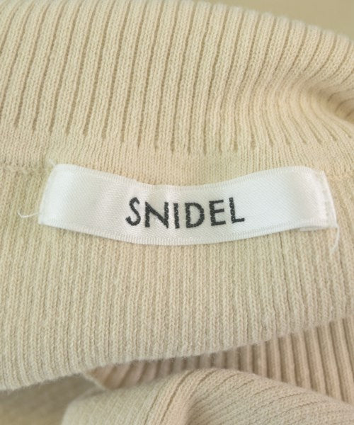 SNIDEL เสื้อแขนกุด