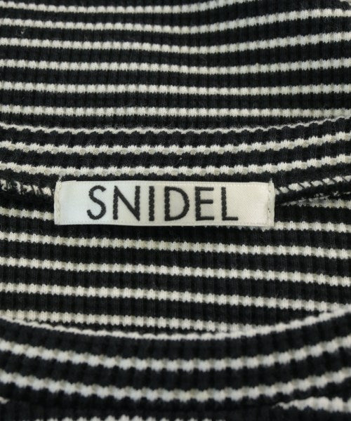 SNIDEL เสื้อยืด/เสื้อท็อปส์