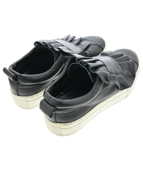 MUVEIL รองเท้าผ้าใบ