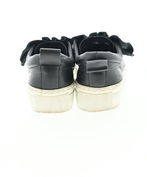 MUVEIL รองเท้าผ้าใบ