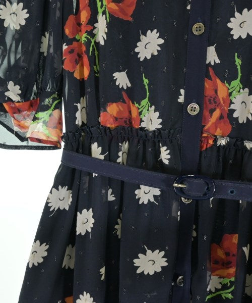 MUVEIL ชุดเดรส