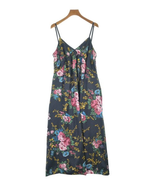 MUVEIL ชุดเดรส