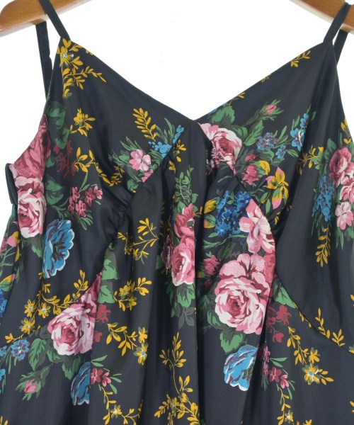 MUVEIL ชุดเดรส