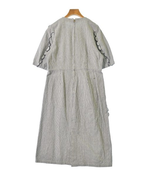 MUVEIL ชุดเดรส