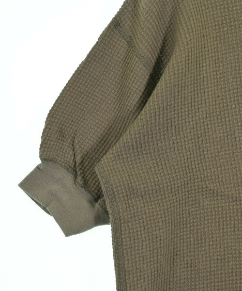 OSHIMA REI เสื้อยืด/เสื้อท็อปส์