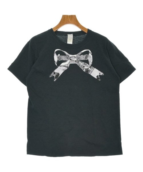 acca เสื้อยืด/เสื้อท็อปส์