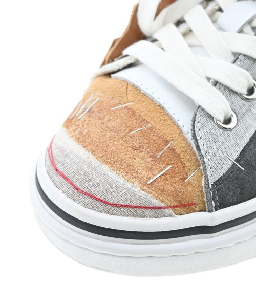 kolor รองเท้าผ้าใบ