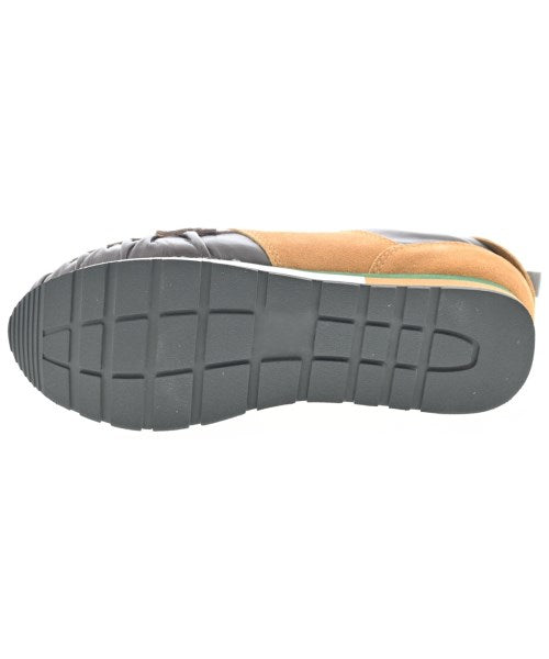 kolor รองเท้าผ้าใบ