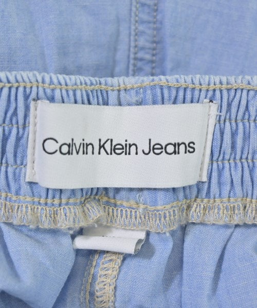 Calvin Klein Jeans กางเกงขาสั้น