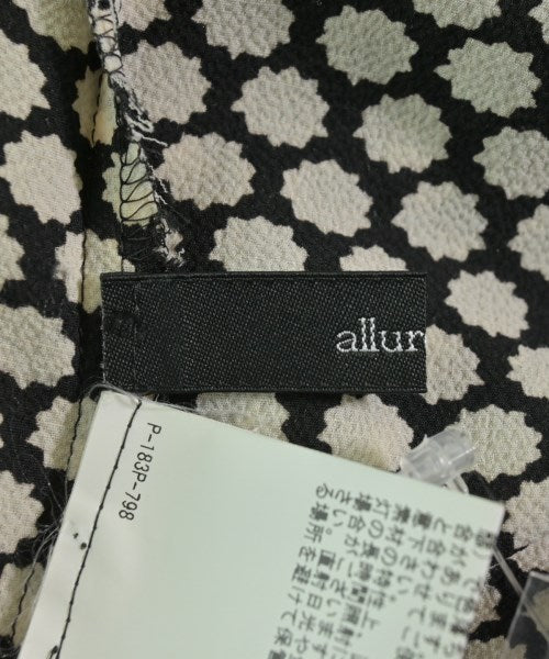 allureville ชุดเดรส