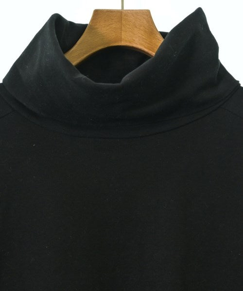 HISUI เสื้อยืด/เสื้อท็อปส์