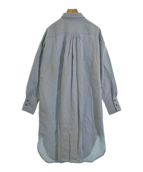 conges payes เดรสที่เป็นเสื้อเชิ้ตตัวยาว