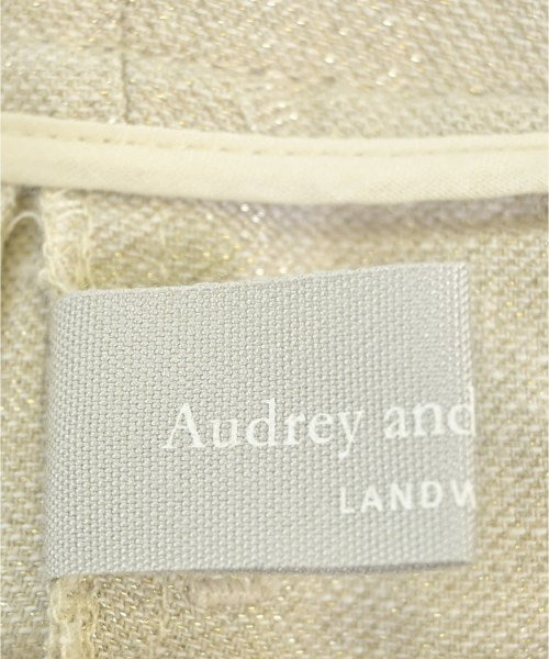 audrey and John Wad กางเกง อื่น