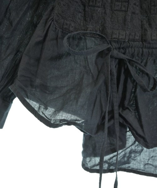 audrey and John Wad เสื้อสตรี